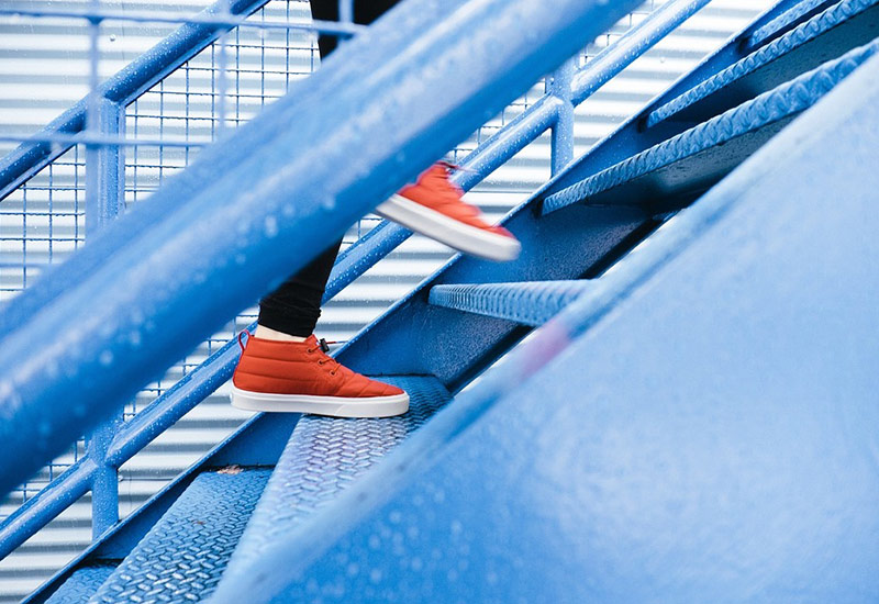 The 9 Habits of People Who Move Up the Corporate Ladder Higher & Faster